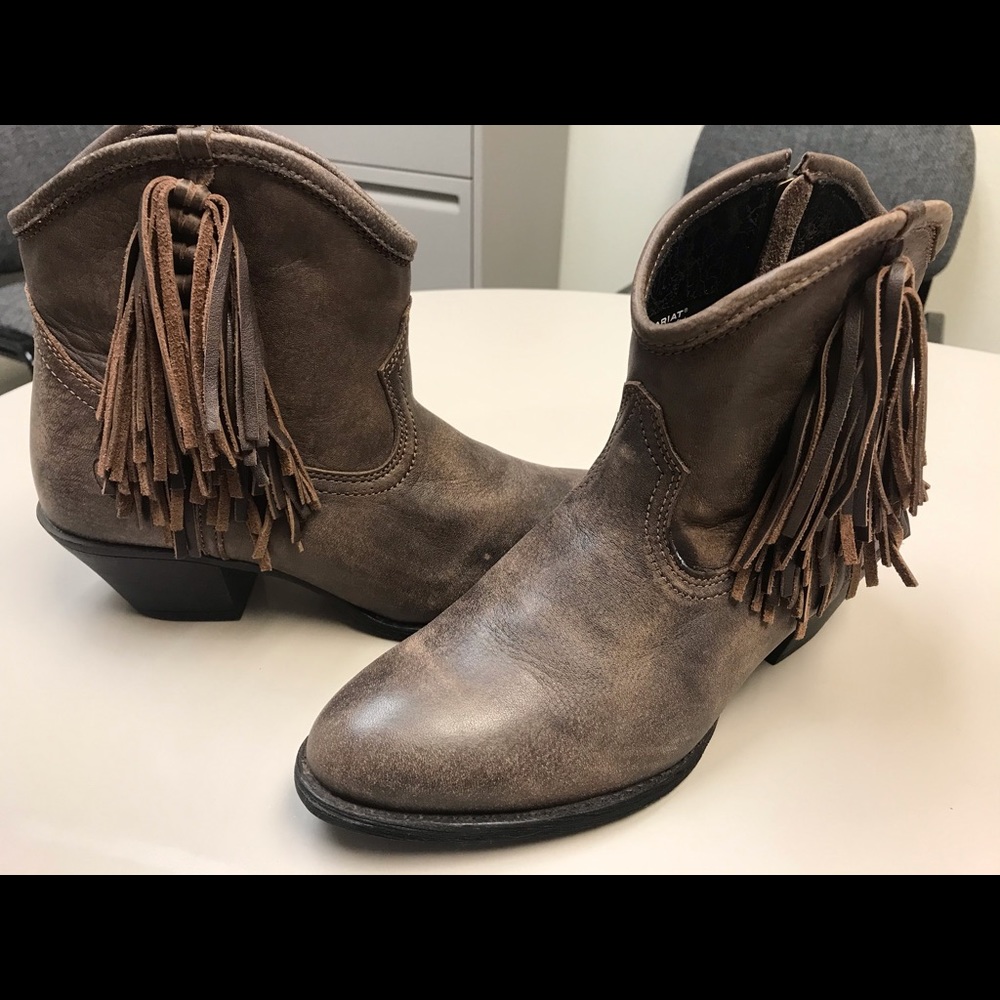 Ariat Duchess Tack Room Round Toe Fashion Bootie